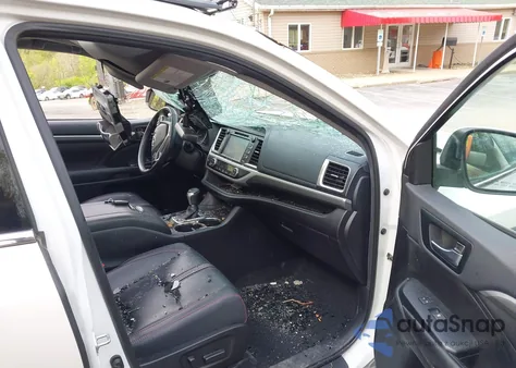 2019 Toyota Highlander Se from USA, damaged, VIN 5TDJZRFH5KS616112